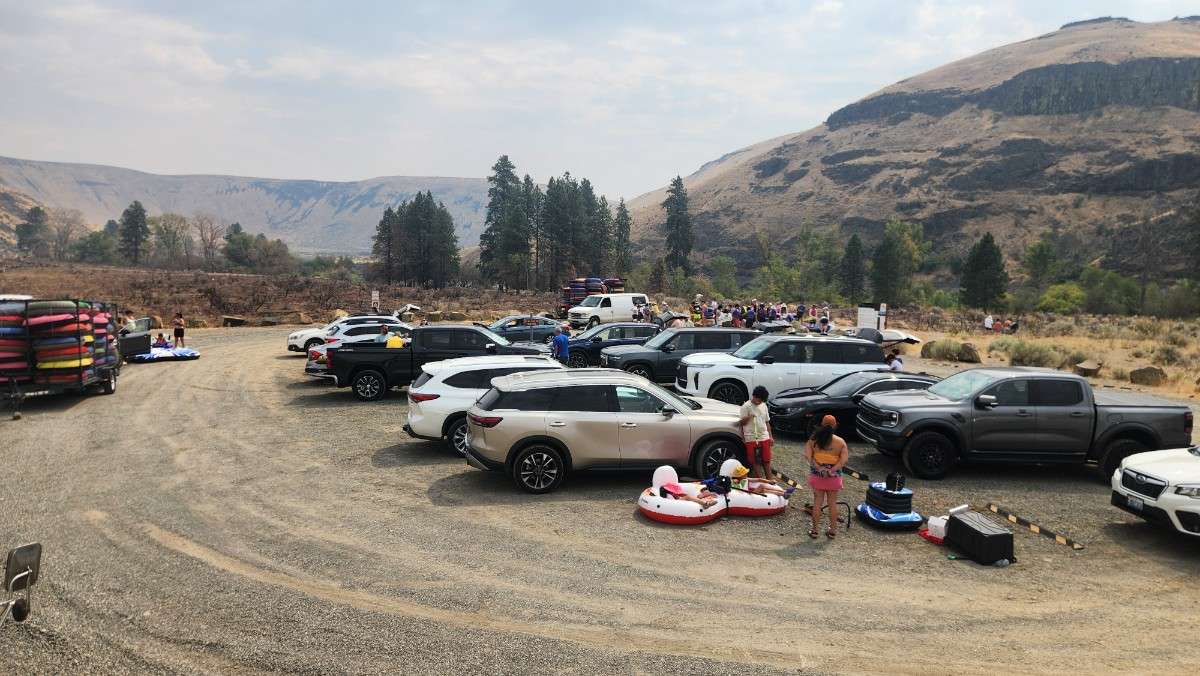 Umtanum Upper Dirt Parking Lot